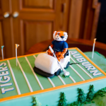 Jason and Amanda Dufner's wedding cake