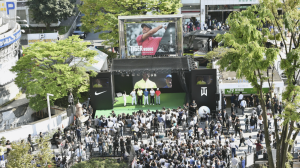 Tiger Woods with Nike Golf in Japan